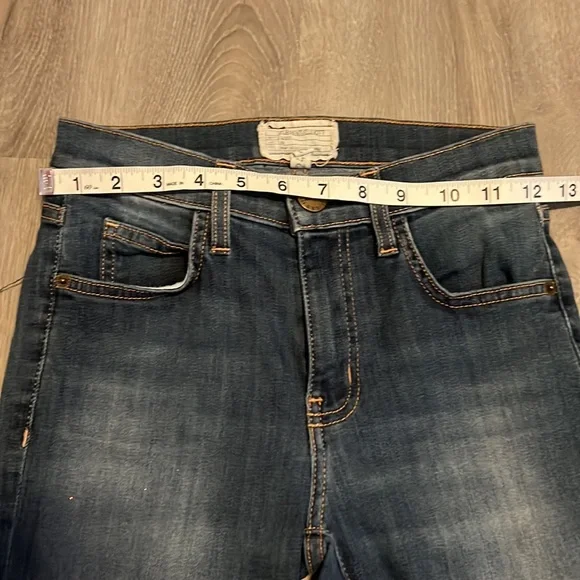 Current Elliott jeans . Size 24 - Picture 5 of 7